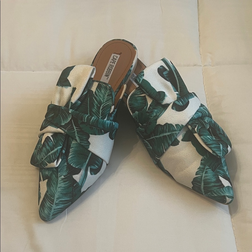 Cape Robbin Tropical Green Leaf Mules